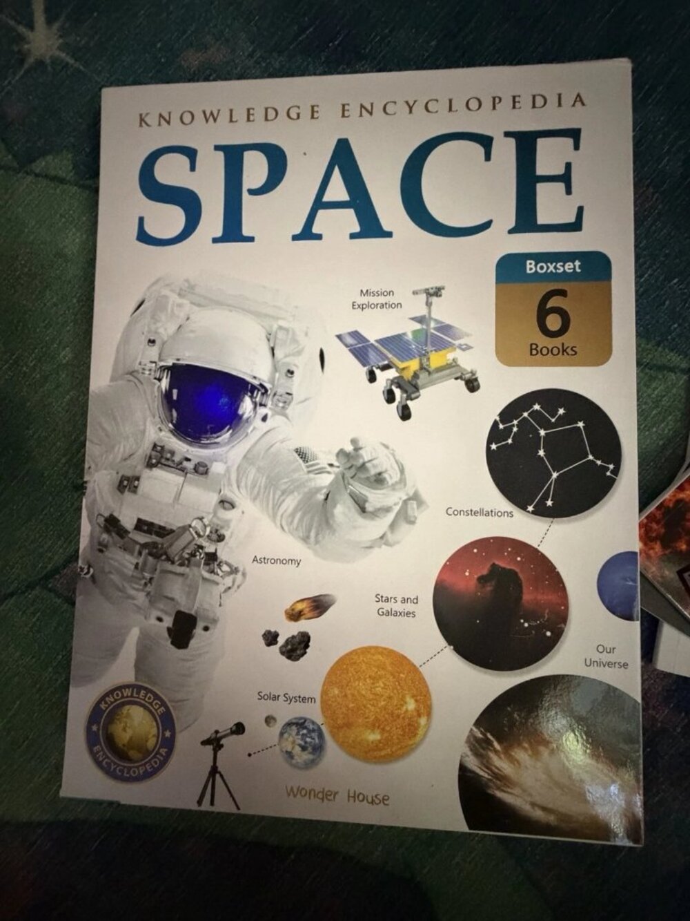 Wonder House Knowledge Encyclopedia Space Collection 6 Book Box Set